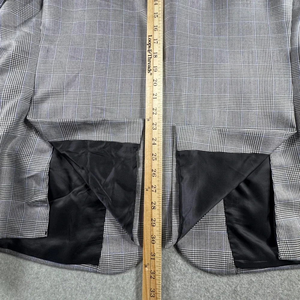 Jos A Bank Sport Coat Mens 48R Grey Silk Wool Plaid Blazer Chelsea Signature